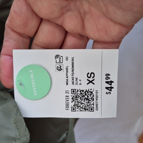 NWT Forever 21 Faux Shearling Bomber Jacket Reversible Sz XS - Picture 5 of 16